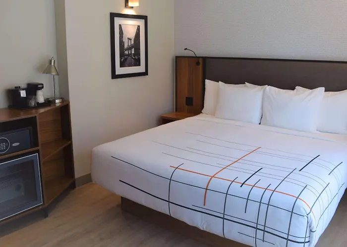 La Quinta By Wyndham Time Square South